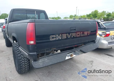 1991 Chevrolet Gmt-400 K1500 z USA, uszkodzony, nr VIN 1GCDK14K2ME130643